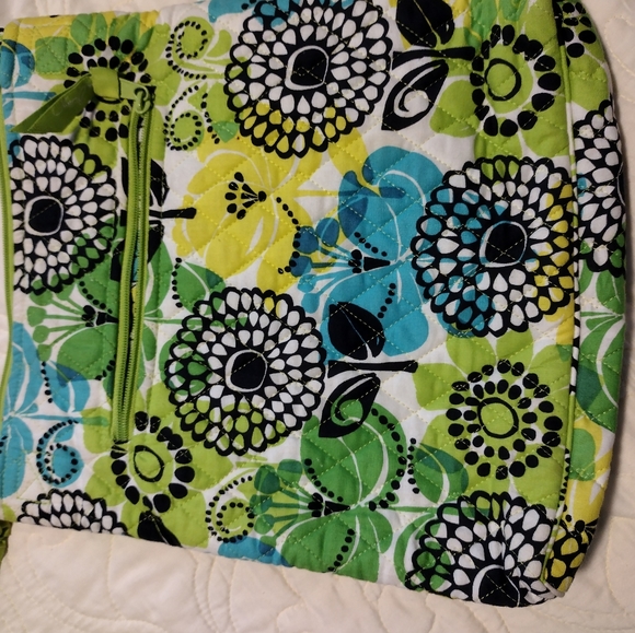 Vera Bradley Crossbody - Picture 1 of 5